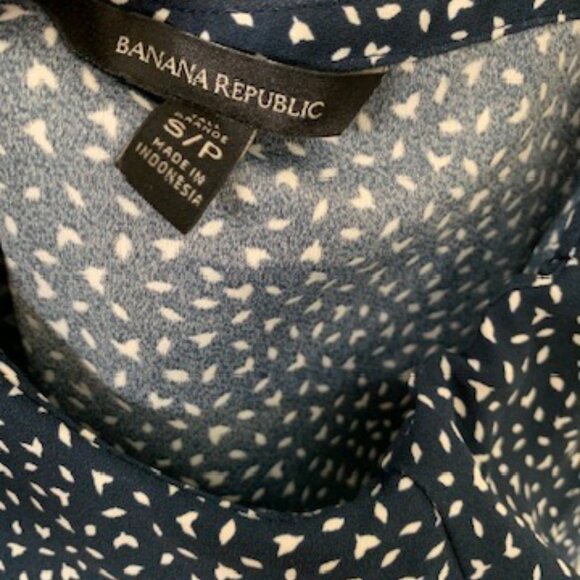Banana Republic Cross-Front Ruffle Top - Picture 5 of 6
